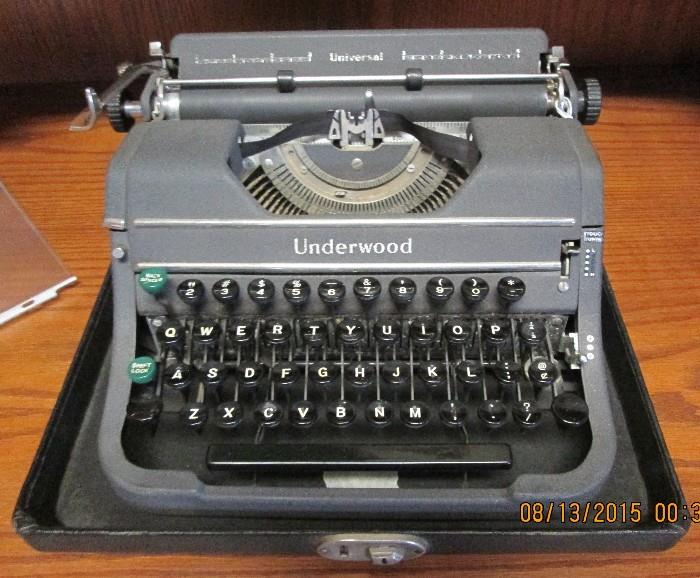 Vintage Underwood manual typewriter