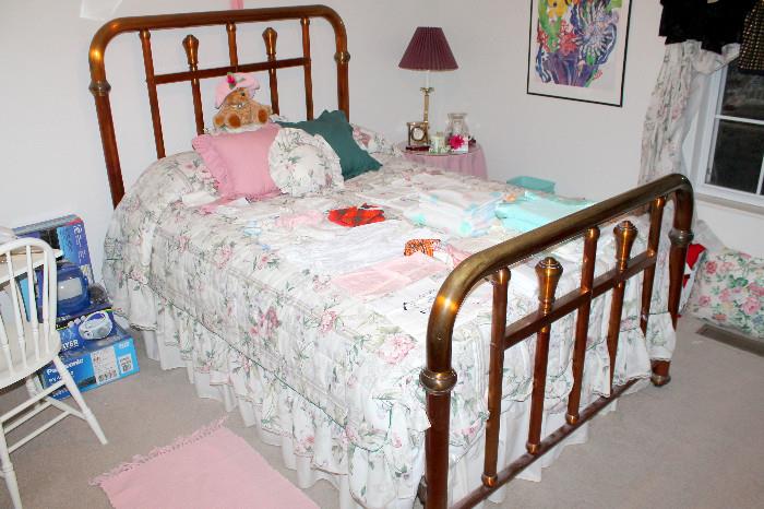 Antique brass full bed