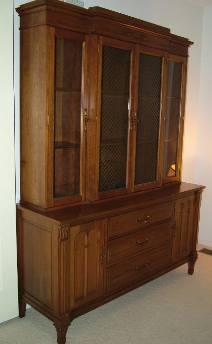 Davis Cabinet Co ( solid cherry ) Lighted china cabinet very nice