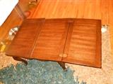 coffee  table  that  folds  out