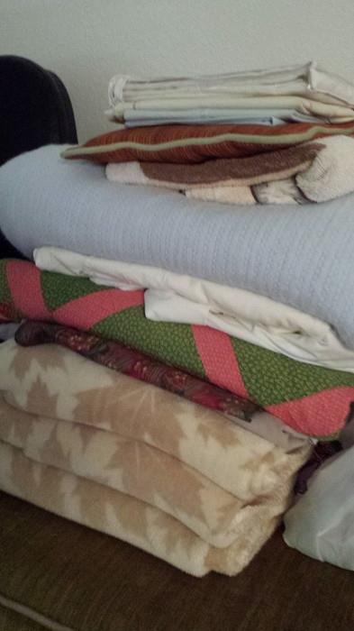 vintage and antique coverlet and quilts