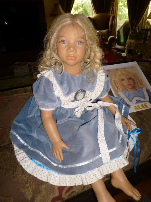 Annette Himstedt doll