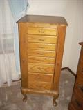 Jewelry chest