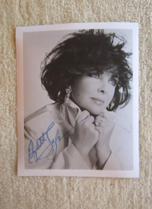 AUTOGRAPHED PHOTO OF ELIZABETH TAYLOR BY BRUCE WEBER IN 1991