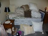 Twin Beds & Linens