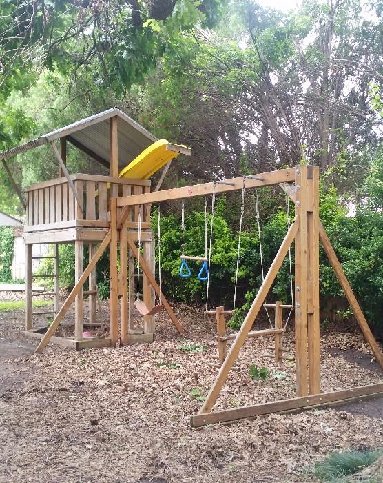 LARGE Child's Swing/ Play set with clubhouse
