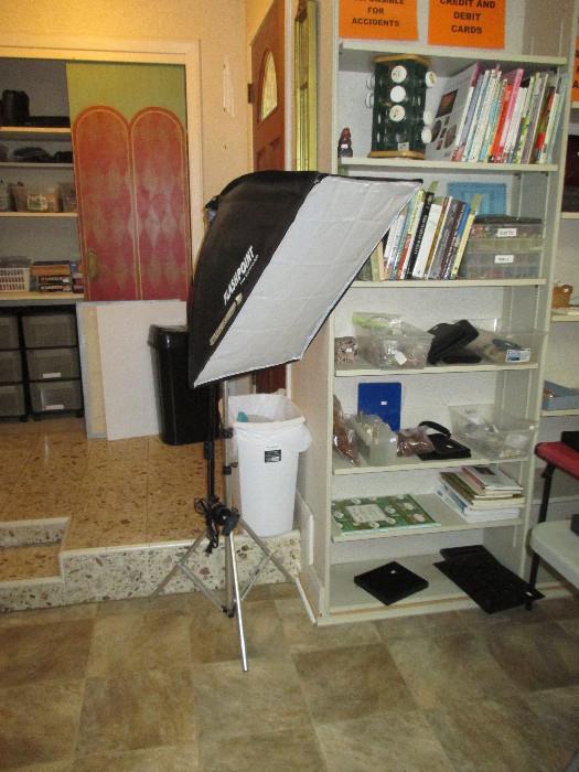 Flashpoint Soft Box and Avenger Light Stand