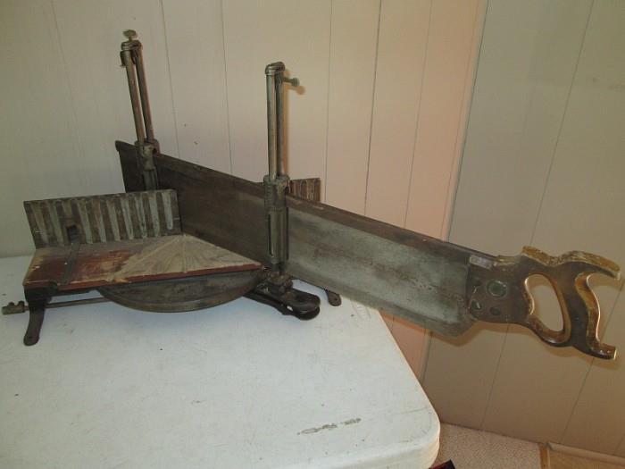 Vintage Tool:   Stanley Mitre Box #358 Frame  #3 (1909-1912) with H Disston & sons Back saw 28”x5”