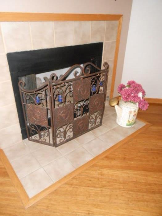 fire place screen made of iron
