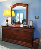 Beautiful, large Thomasville dresser with Stiffel lamp