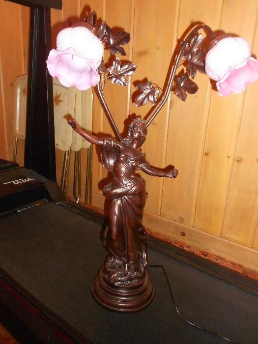 BRONZE SCULPTURE LADY W/FLORAL LIGHTS  --- VERY HEAVY 