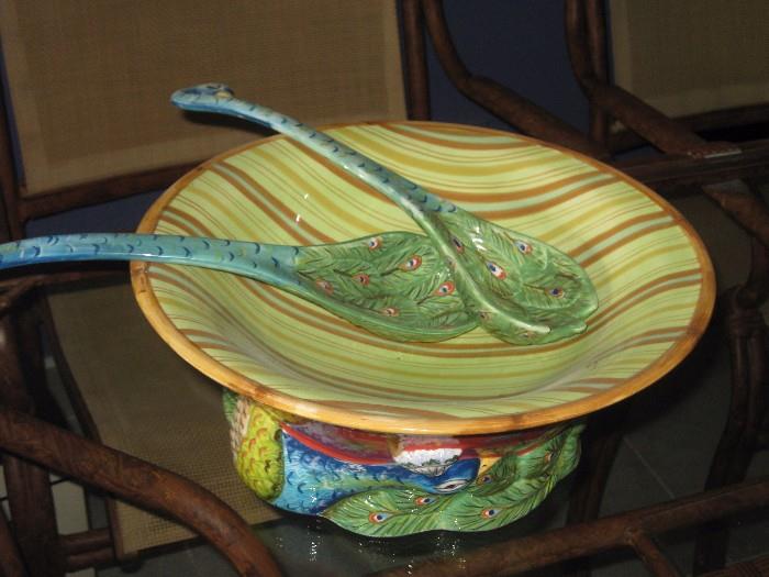 Peacock pattern salad/serving bowl