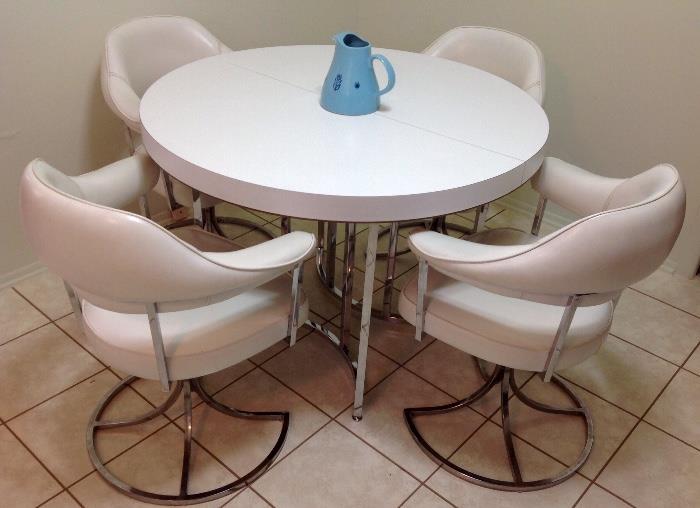 CalStyle 48" Round Formica Table with 4 Chairs