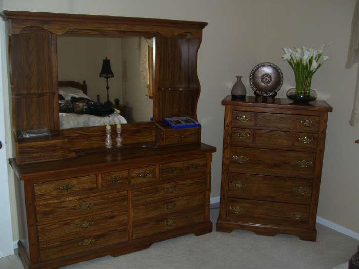 Lea pine bedroom set