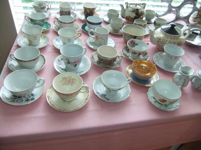 Cup & Saucer Collection