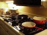 Cast iron cooking ware