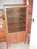 LP storage cabinet
