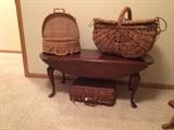 drop leaf coffee table, baskets