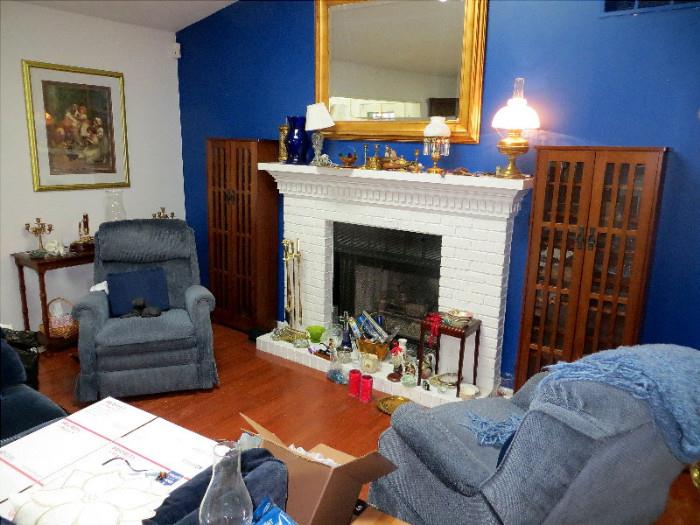 Recliners Mirrors, Pictures, Mission Style Oak Cabinets & More