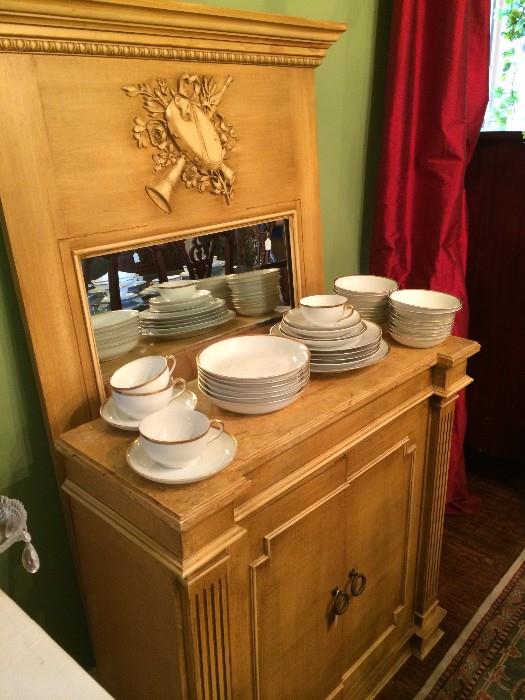        Beautiful console & mirror -  entry unit