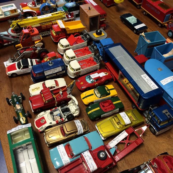        Great collection of miniature cars 