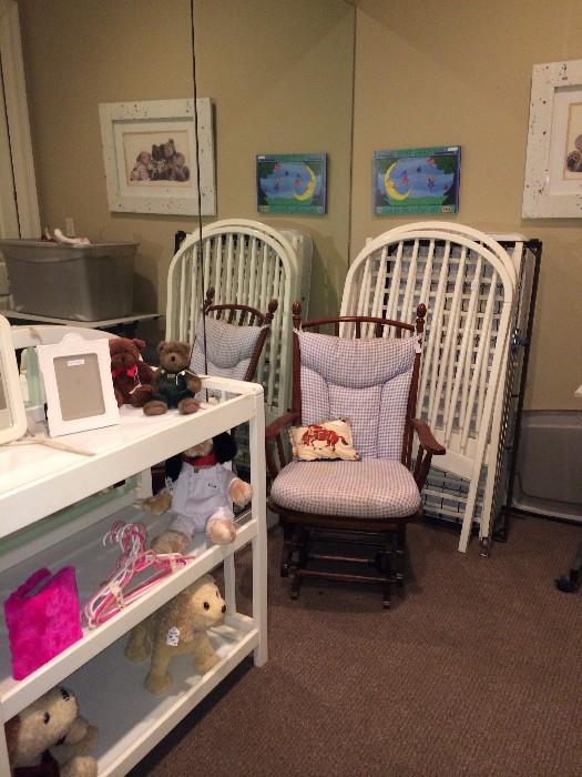      Changing table; rocker; baby bed