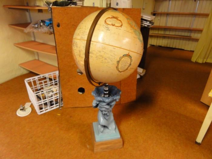 008 - Telscoping Globe
