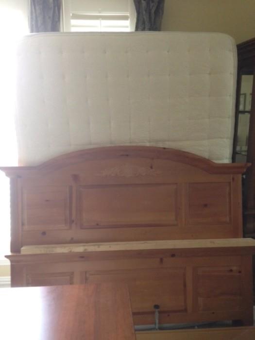 Broyhill pine bedroom set - headboard (queen/full), 2 nightstands, and upright dresser)