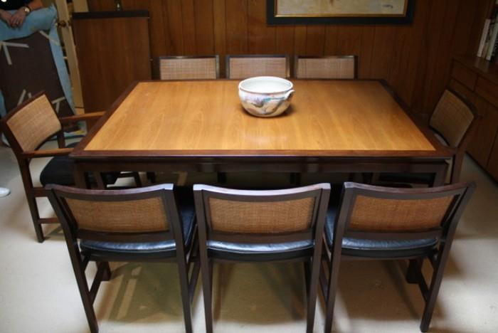Wormley Dining Table, leaves and 8 chairs