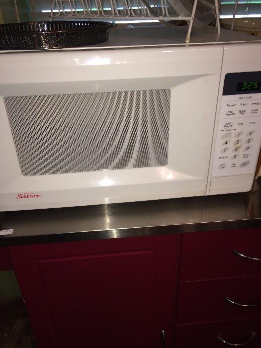        Sunbeam microwave