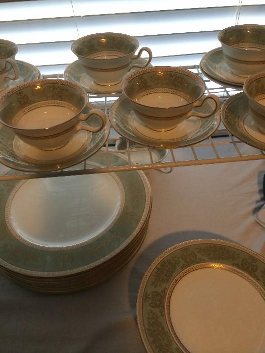    Gorgeous Wedgwood "Gold Columbia" china