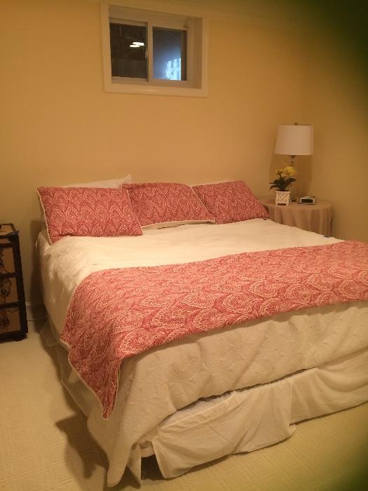 King bed and linens.  Many more sets of like new linens
