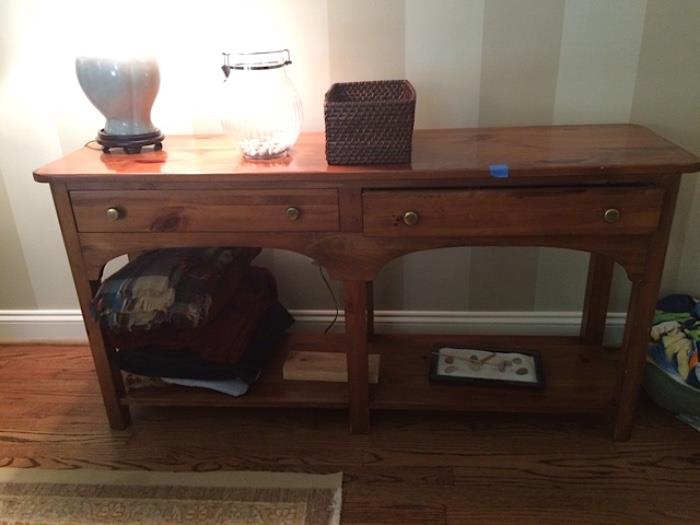 Pennsylvania house console w/drawers