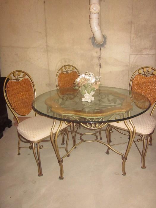Kitchen table, table with 5 chairs, glass top table and chairs