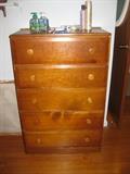 WOOD CHEST OF DRAWERS