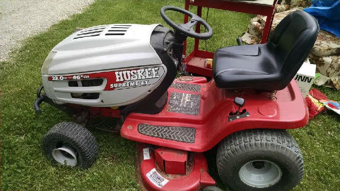 Huskee Riding lawn mower