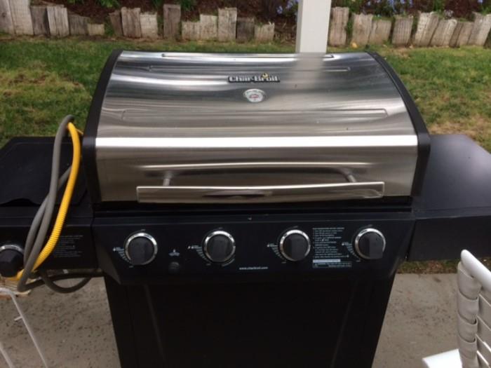ChairBroil Grill -- never been used.  Gas or propane.