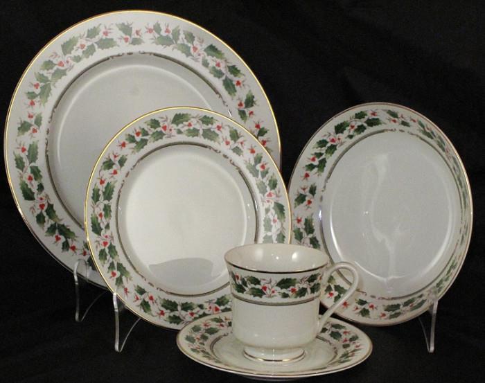 "Noel" by Seizan China 5 Piece Place Setting Service for 8:  Dinner Plate, Salad Plate, Coupe Soup/Salad and Cup & Saucer