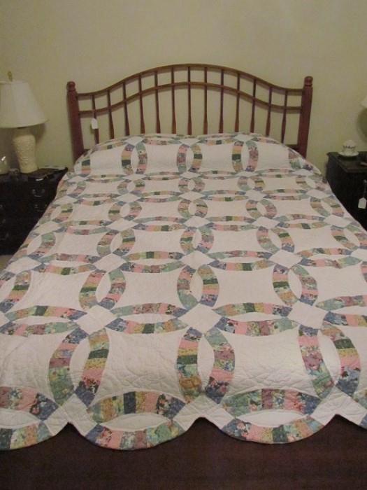 Double Wedding Ring Vintage Quilt 