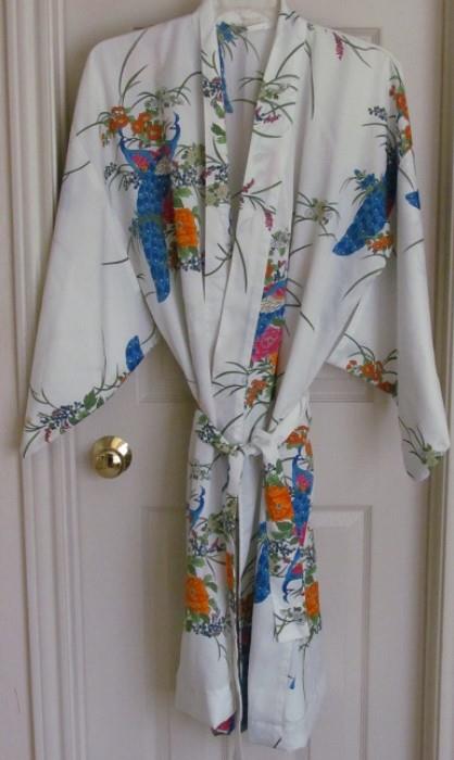 Vintage Kimono 100% Polyester Made in Japan 
