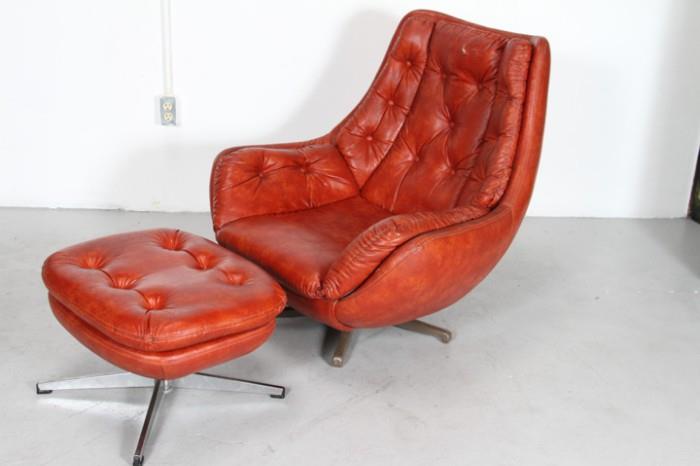 Tufted mid century egg cocoon chair with ottoman