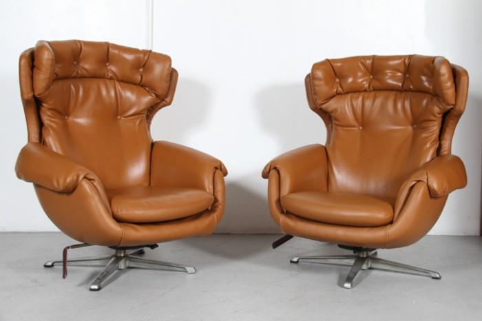 Mid century vintage egg cocoon swivel recliner chairs