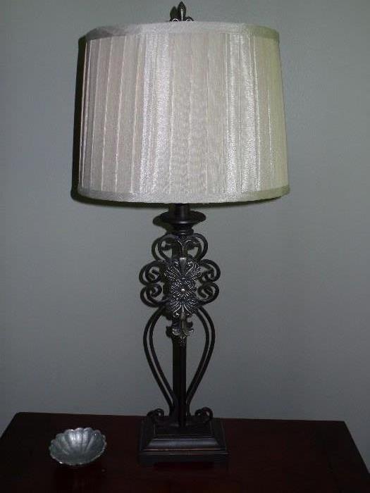 1 of 2 Matching lamps