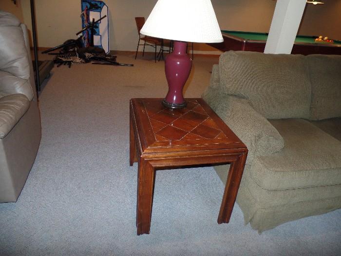 2nd matching end table and lamp