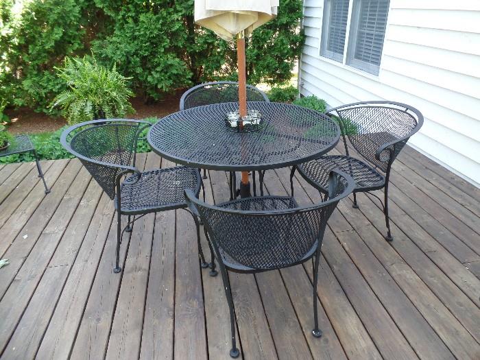 Woodard Wrought iron patio set with umbrella and stand 