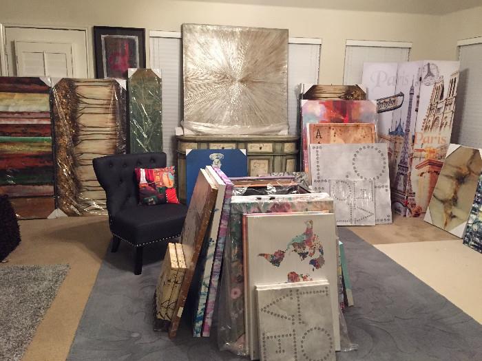 Artwork galore!! Tons of modern artwork by Oliver Gal, Mercana, Pro Tour Memorabilia, Paragon, HotGoldFish, Modernarte, Paragon and so much more. Truly a decorator's dream!! 