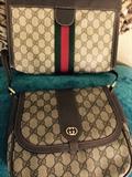 Vintage/Retro Gucci bags