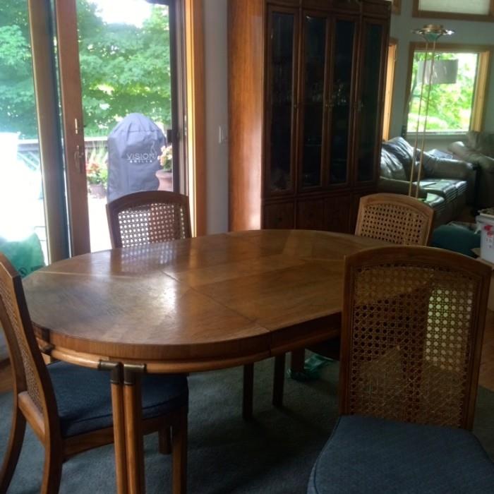 Dining Room Set (Pecan wood): Table, Leaf, 6 chairs, Hutch