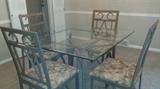 Glass table top with decorati