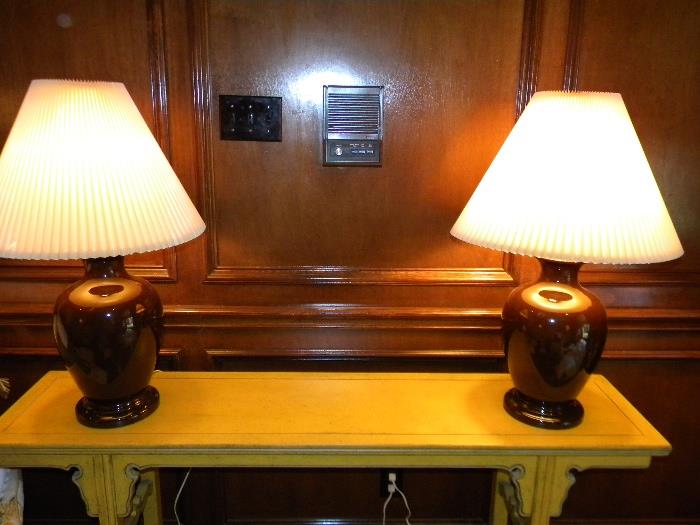 pair of brown lamps Chinese low console table